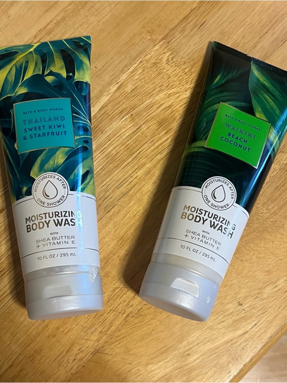 Bath & Body Works Moisturizing Body Wash Duo - Green and Teal Tropical Tubes